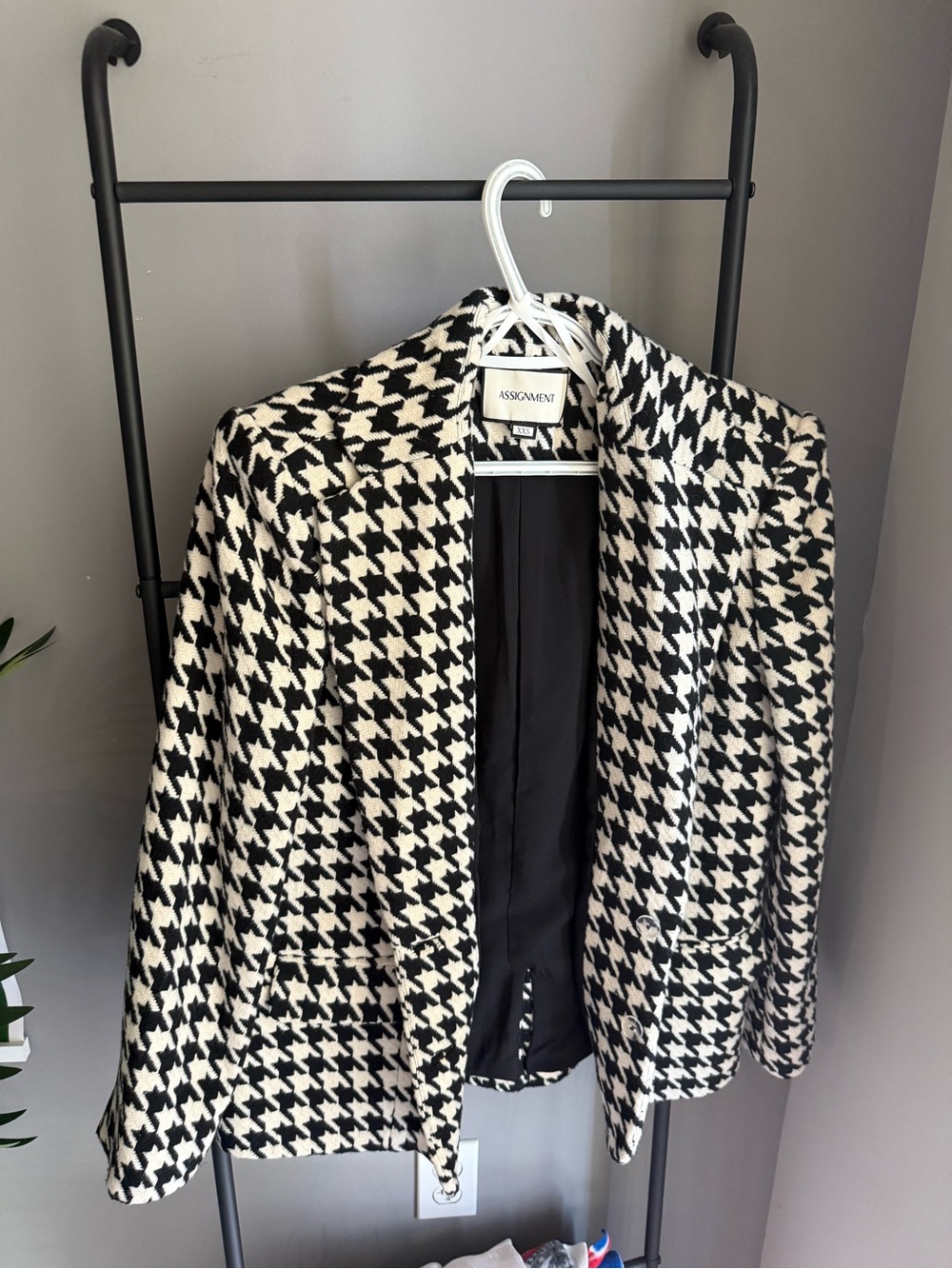 Women's Black & White Houndstooth Blazer